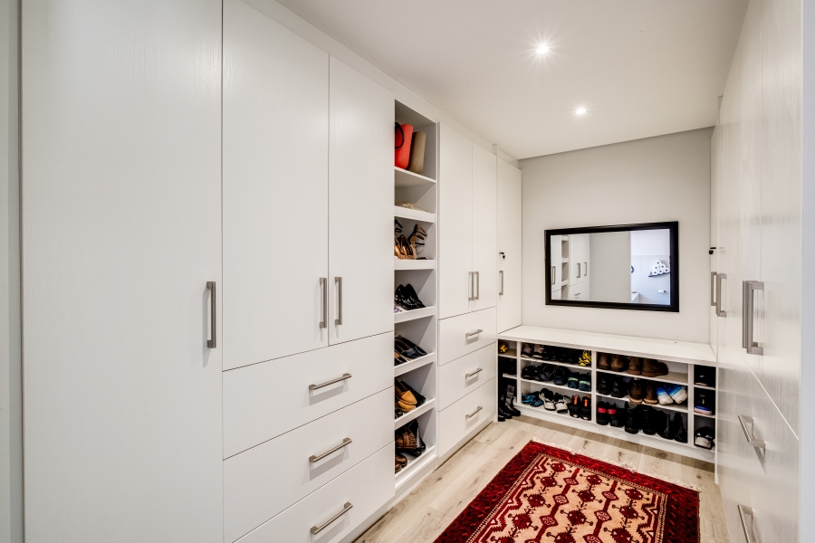 5 Bedroom Property for Sale in Valmary Park Western Cape